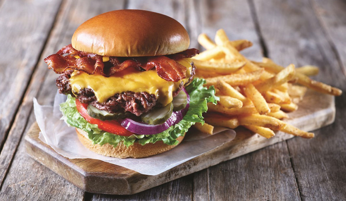 BACON CHEESEBURGER*, Menu