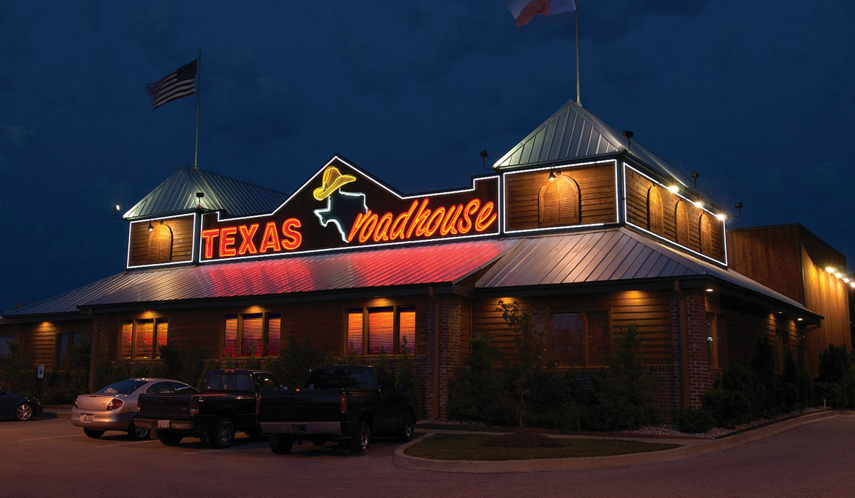 The Exterior Of A Texas Roadhouse Restaurant