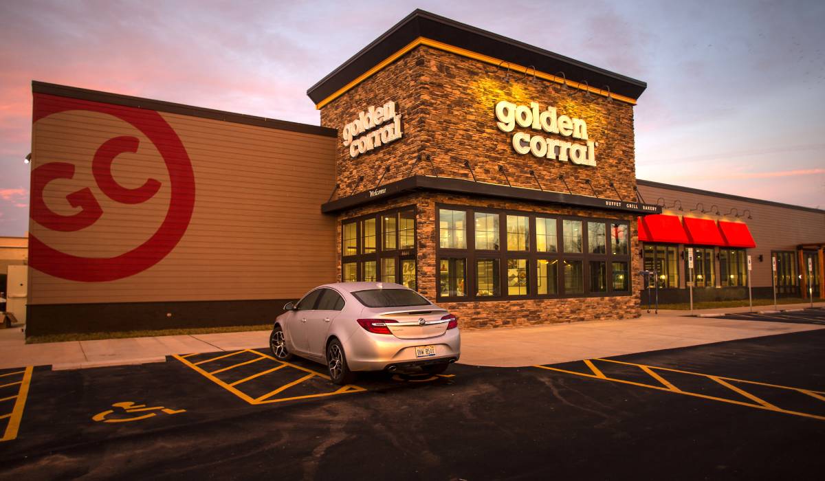 Golden Corral Exterior