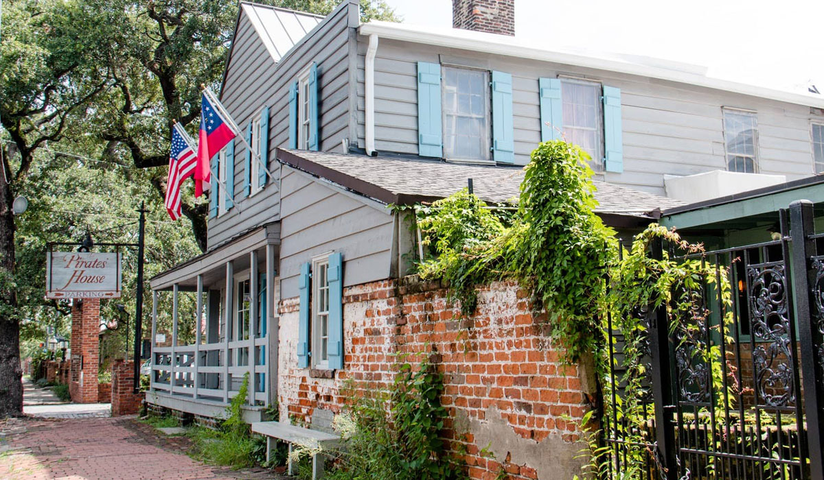 Pirates' House Exterior