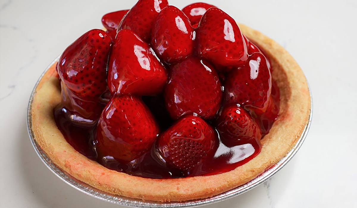 A Strawberry Pie From Polly's Pies