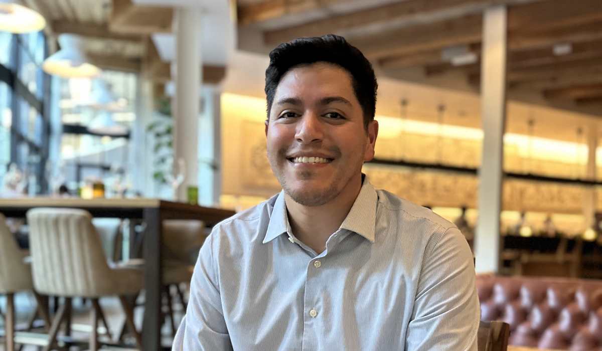 Mario Valles, FB Society.