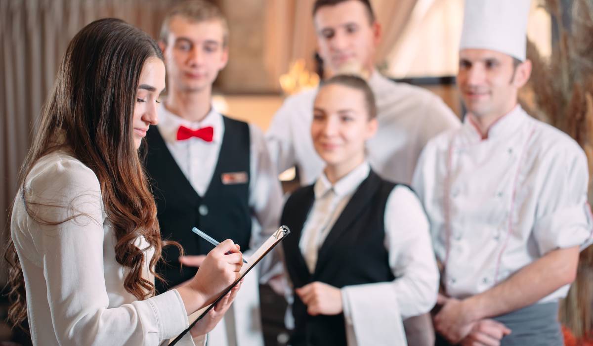 Why Checklists Are the Foundation to All Restaurant Systems - FSR magazine
