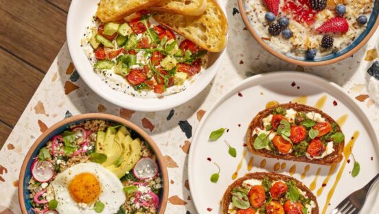 Snooze food on plates.