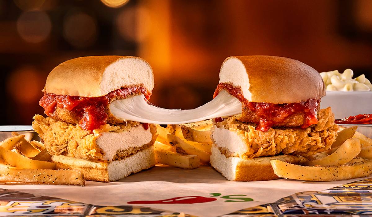 Chili’s is introducing the new Chicken Parm Big Crispy chicken sandwich.